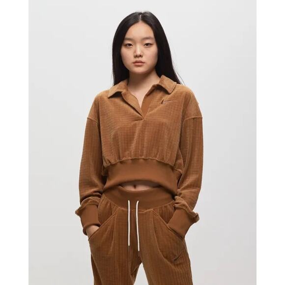Nike Two Piece Set Size XXL - Tan Waffle Plush Sweater & Jogger Pants - Picture 1 of 16